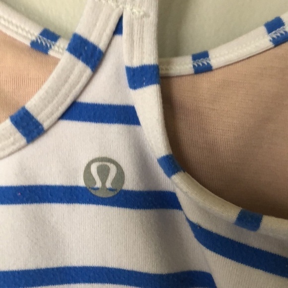 LULULEMON power y tank blue and white size 2 - Picture 7 of 9